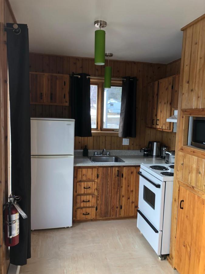 Chalets Les Chanterelles De Forillon L'Anse-au-Griffon Bagian luar foto