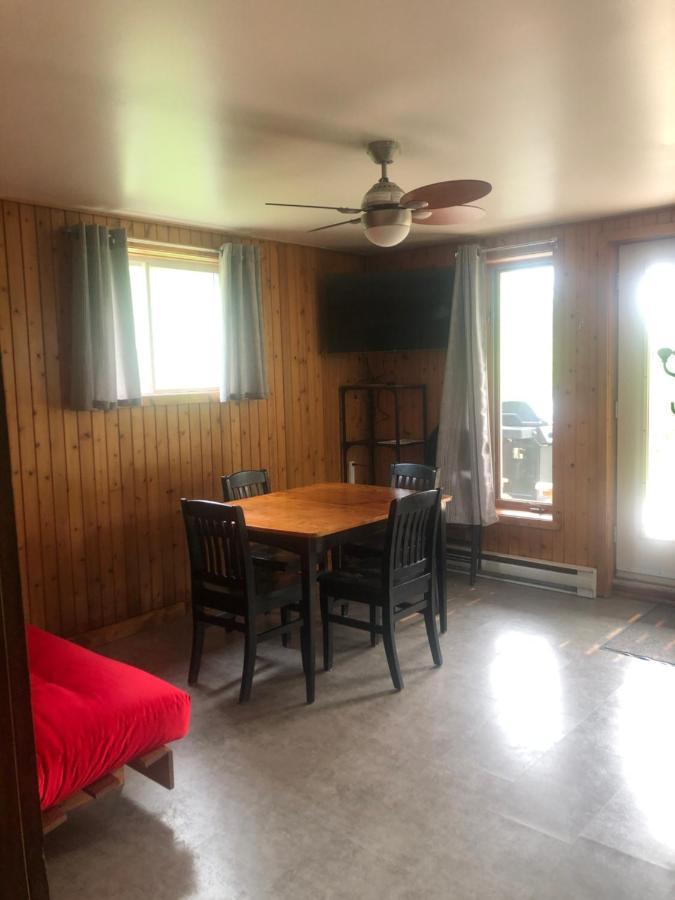 Chalets Les Chanterelles De Forillon L'Anse-au-Griffon Bagian luar foto